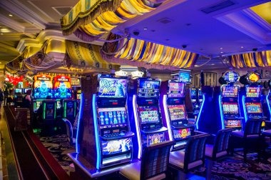 royalvip live-dealer studio with HD camera setup and professional dealers at blackjack table